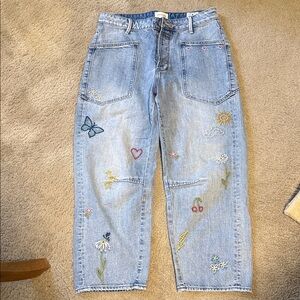 Driftwood doodle Embroidered Light Blue Barbara crop jeans Sz 28